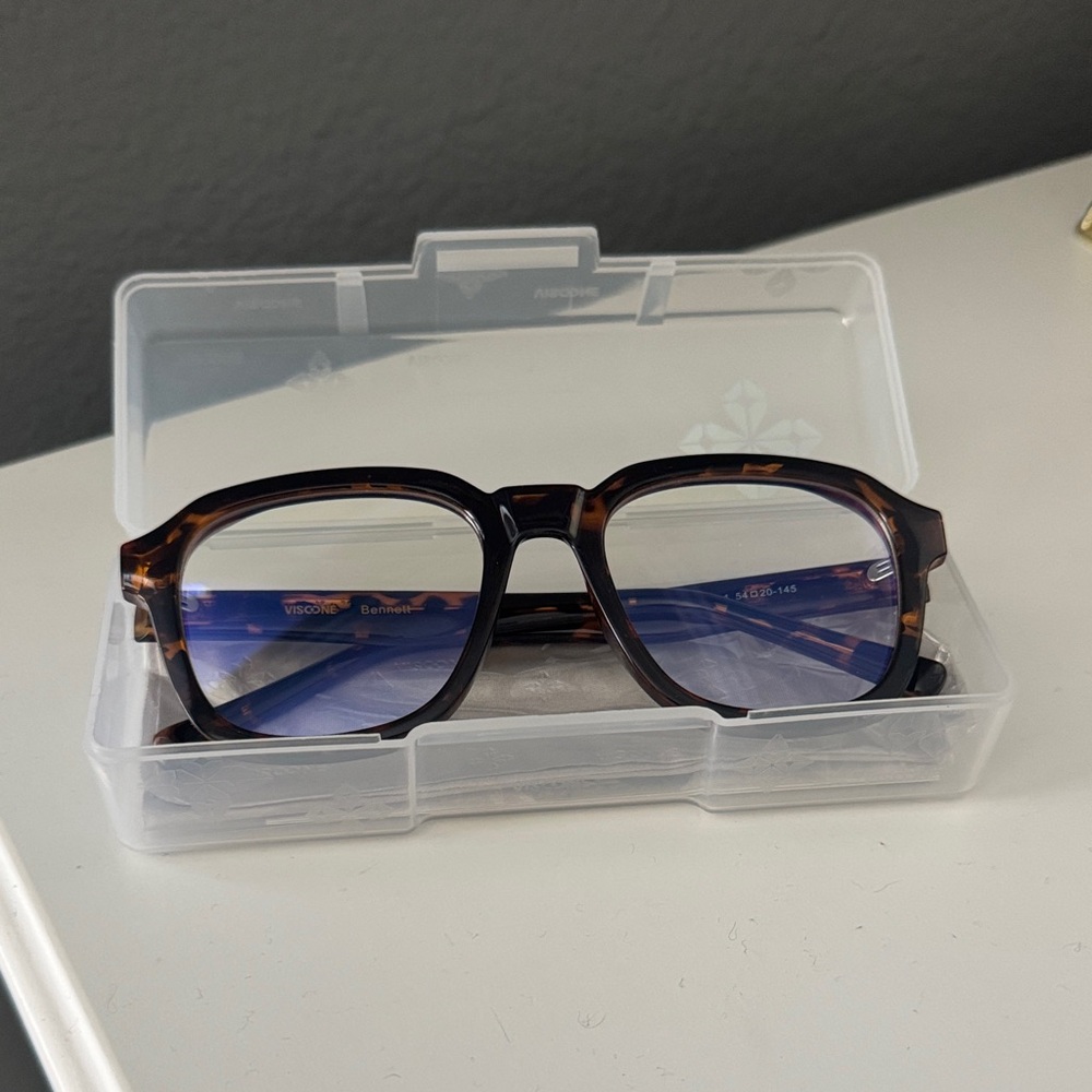 Amazon Brown Tortoise Glasses
